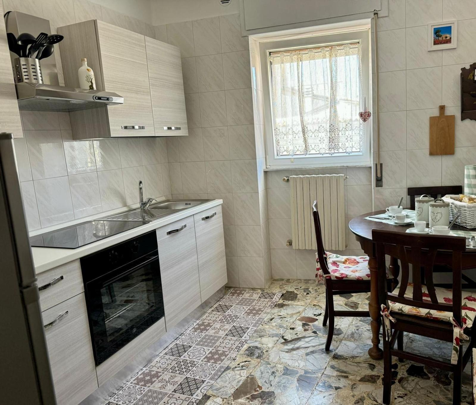 Ely House Apartment Monte SantʼAngelo Exterior foto
