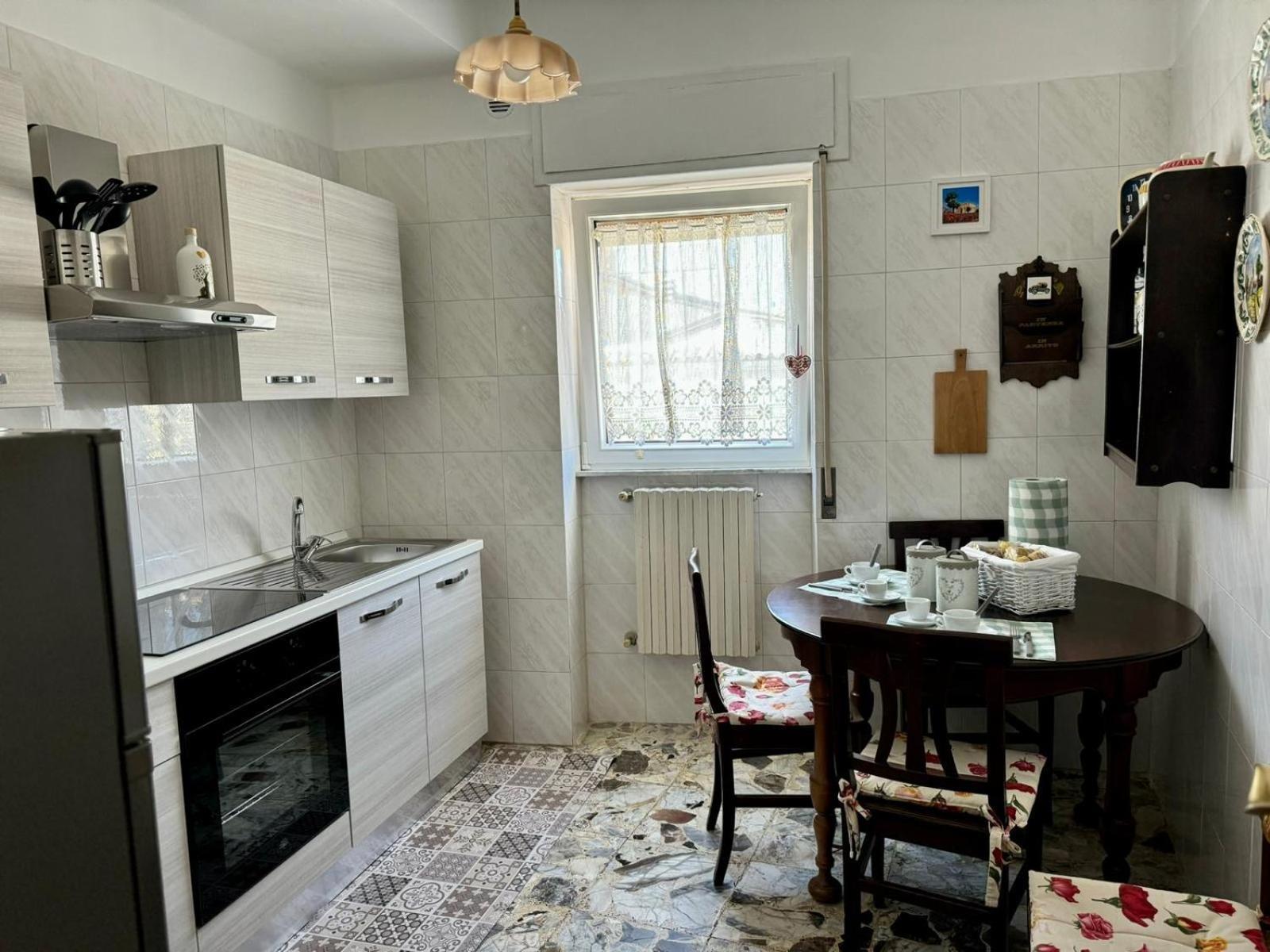 Ely House Apartment Monte SantʼAngelo Exterior foto