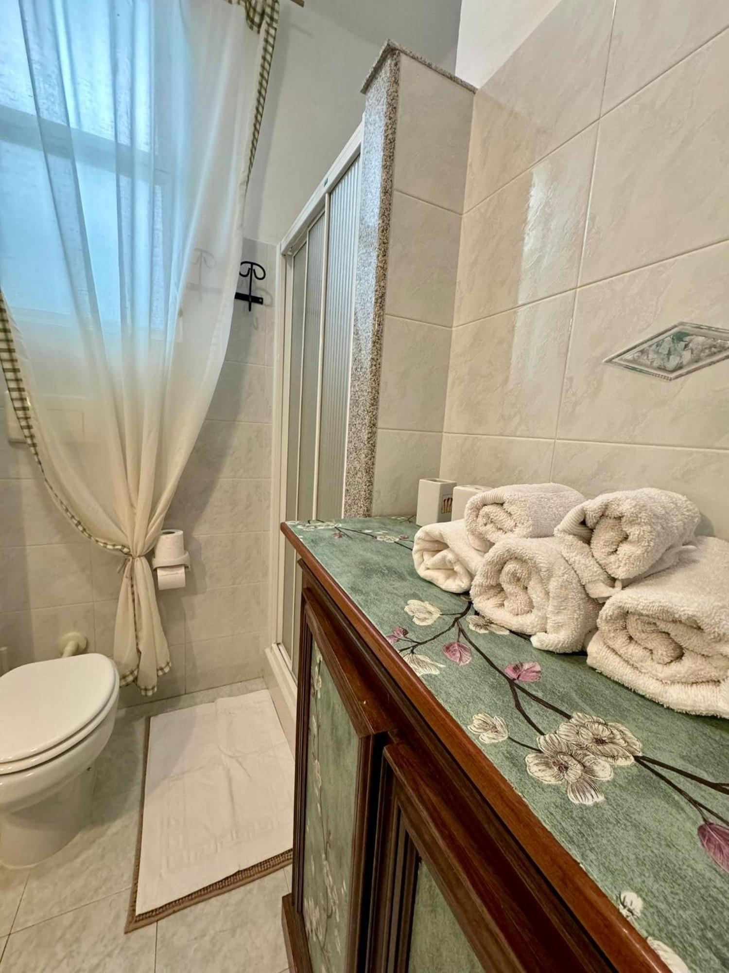 Ely House Apartment Monte SantʼAngelo Exterior foto